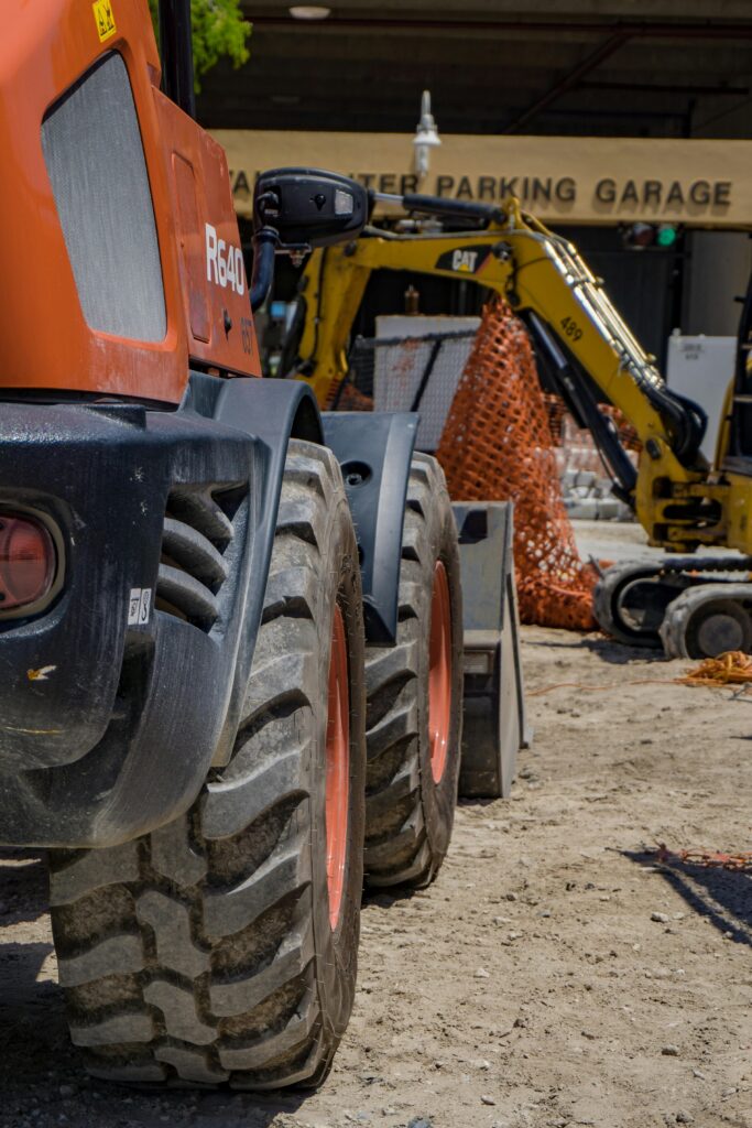 Professionele grondwerken met graafmachine in West- en Oost-Vlaanderen